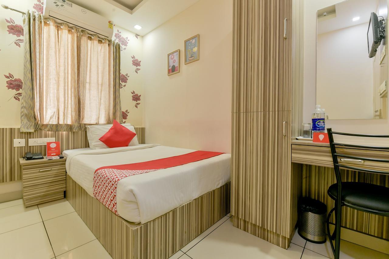 Oyo 7077 Reegate Inn Kochi Exterior photo